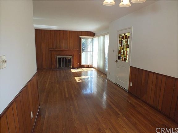 3rd image of 2872 Montair Ave
