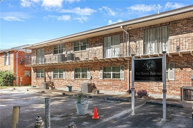 1st image of 812 Martin Behrman Ave APT M