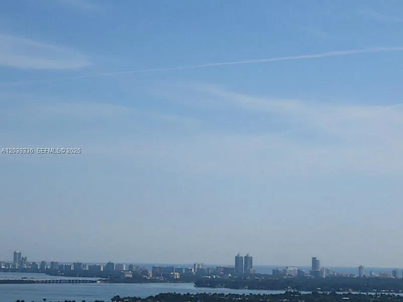 One Miami West Condo — Photo 2