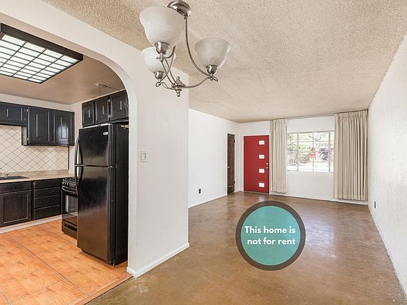 3rd image of 2831 W Cavalier Dr