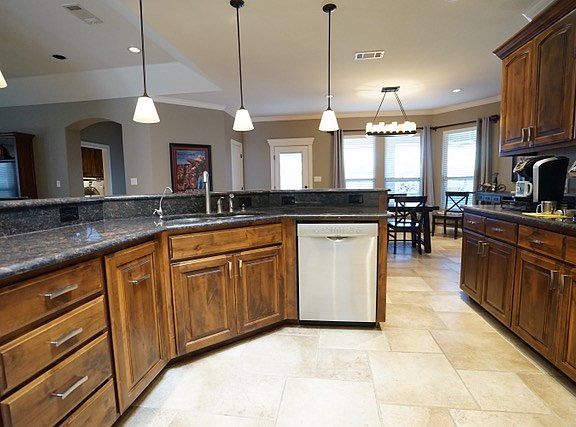 5th image of 5910 Llano Ct