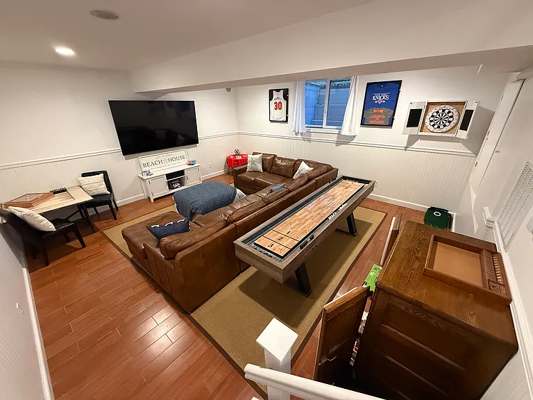215 Windmill Ln — Photo 21