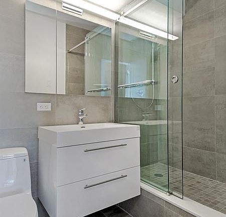 5th image of 340 E 64th St APT 23A