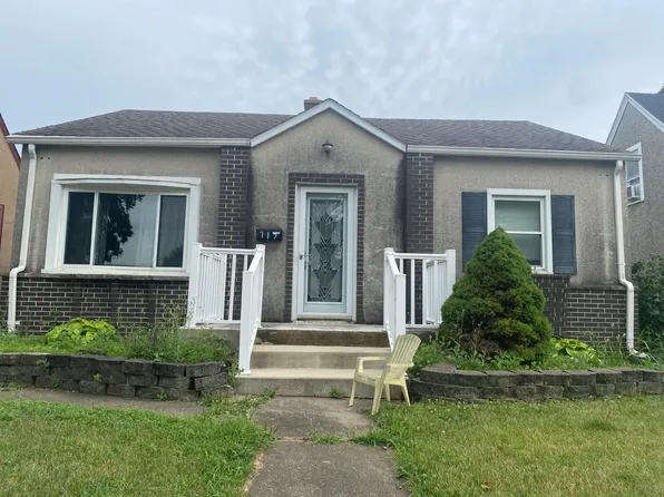 715 W Cleveland St, Spring Valley, IL 61362