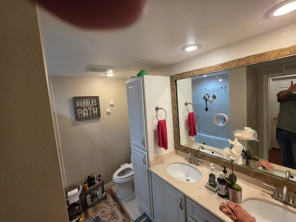 (undisclosed Address), Orange, CA 92865