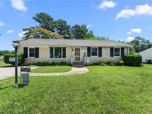 7978 Meadow Dr, Mechanicsville, VA 23111