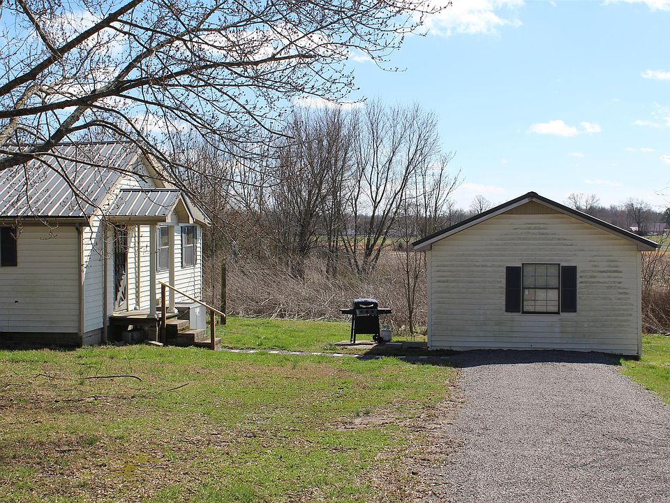 2nd image of 142 Eugene Reed Rd