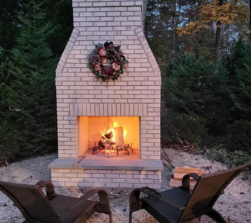 1st image of 1403 Ellenglen Rd