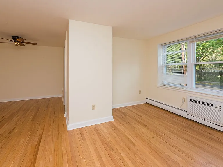 Eli Whitney Apartments — Photo 11