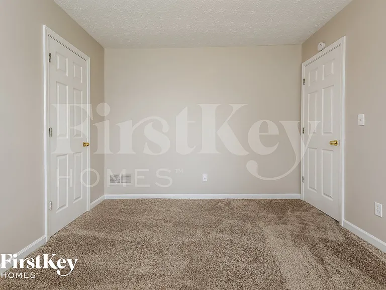 213 Whistleville Ct — Photo 10