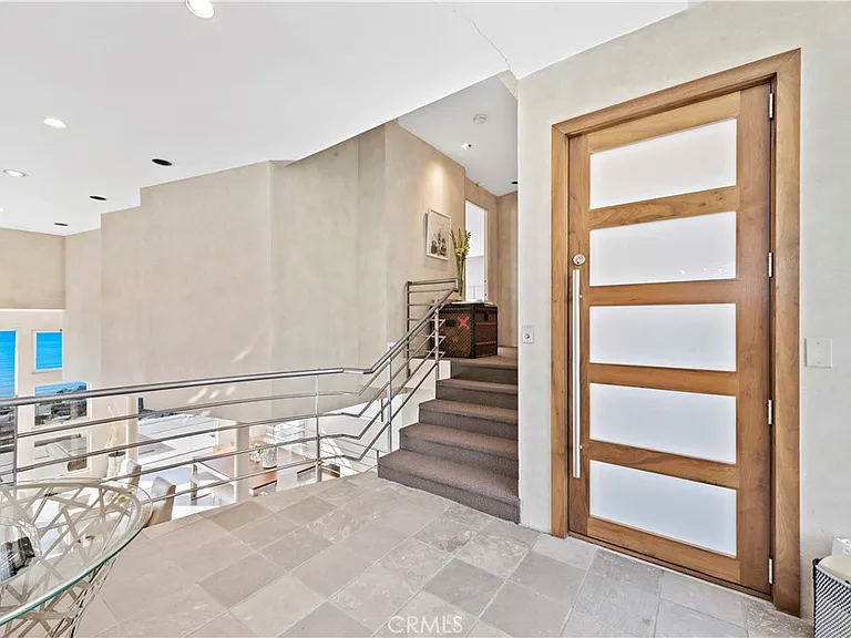 535 Dunnegan Dr — Photo 4