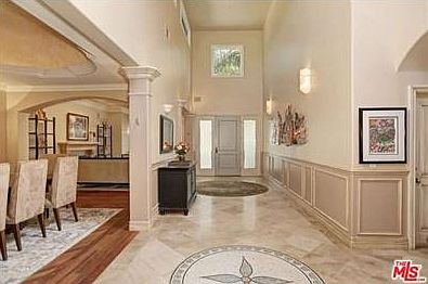 3rd image of 2325 Duxbury Cir
