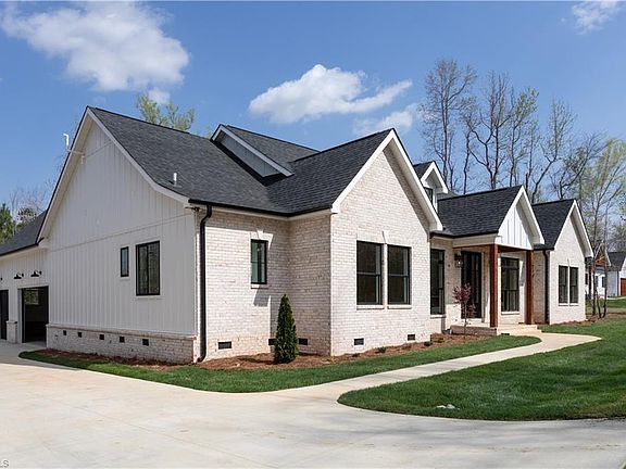 2nd image of 218 Ivory Ln