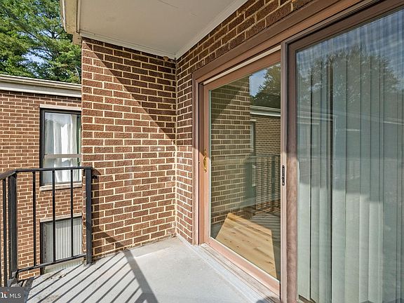 5th image of 17824 Buehler Rd E #3-5