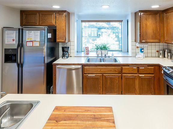 5th image of 354 Joaquin Rd #12