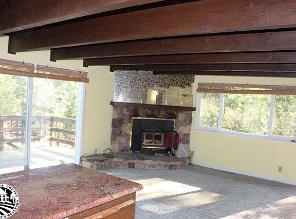 5th image of 19323 Pine Mountain Dr