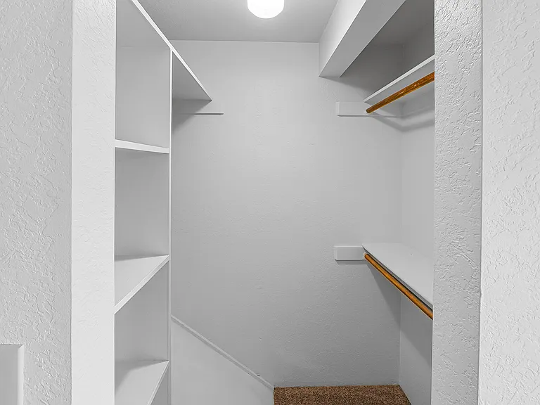 3228 W 4th Ave — Photo 8