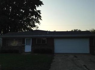 756 Crescent Dr, West Jefferson, OH 43162