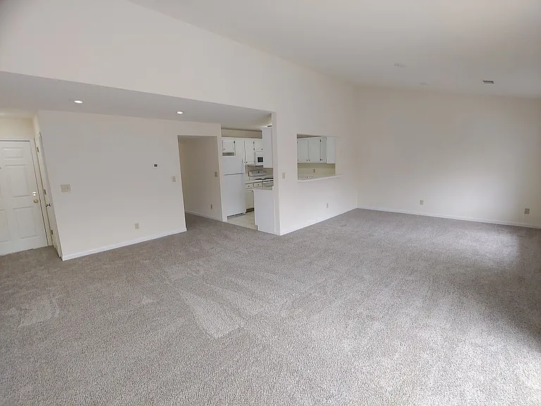 Spacious Units- Delavan — Photo 15