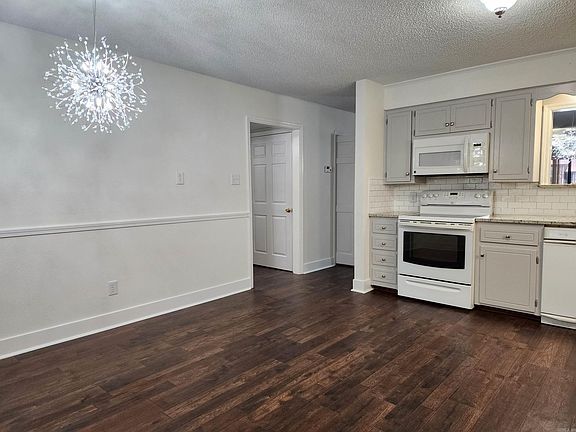 2nd image of 210 Carl Dr APT C7