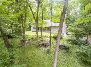 80 Hannahs Rd, Stamford, CT 06903