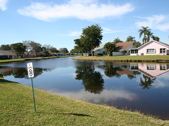 4th image of 13901 Oneida Dr