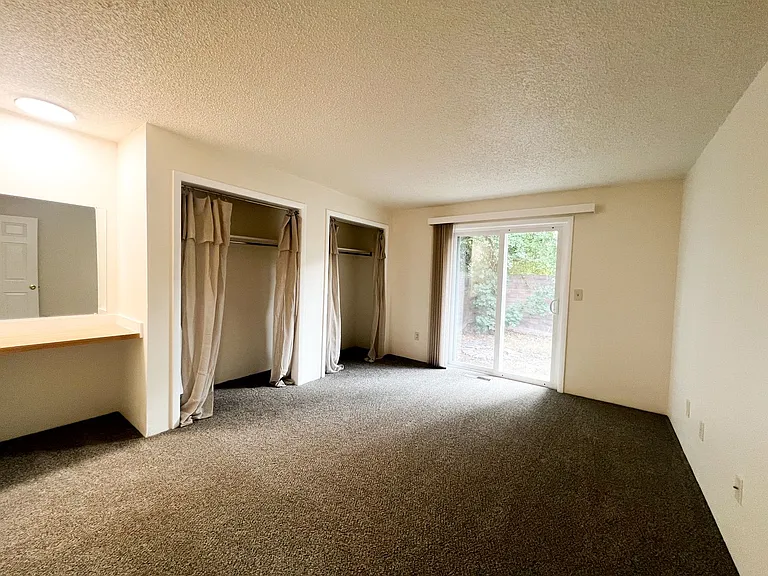 4195 Bristol Ct — Photo 16