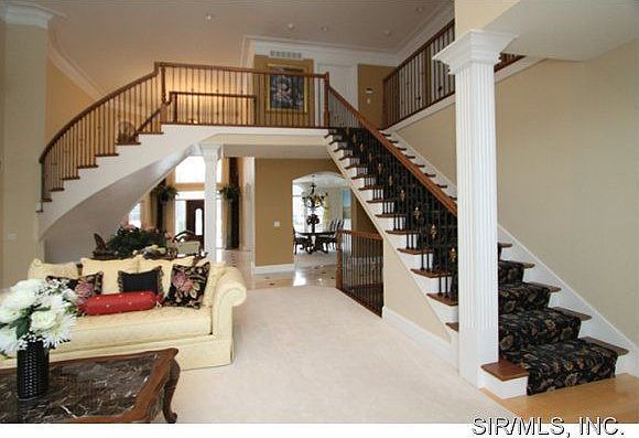1st image of 9 Coleridge Dr