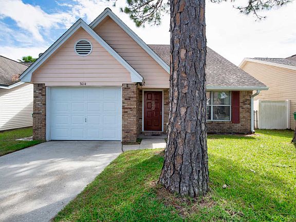 3rd image of 3014 Yorktown Cir