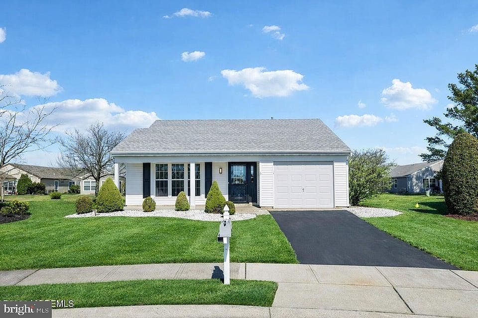 1st image of 5 Carol Ct