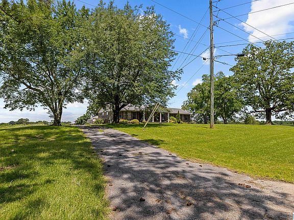 4th image of 301 County Road 44