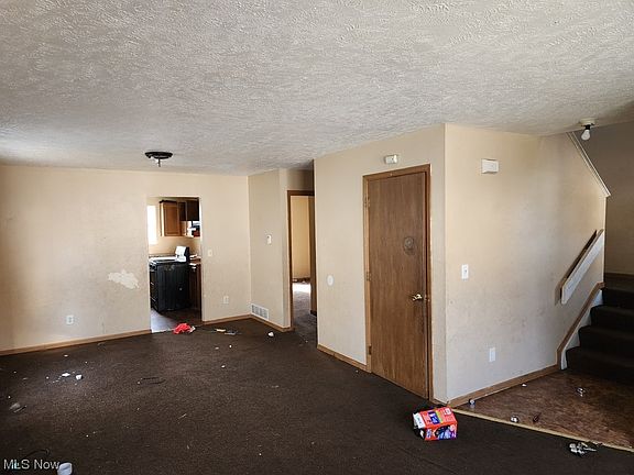 3rd image of 9720 Pratt Ave