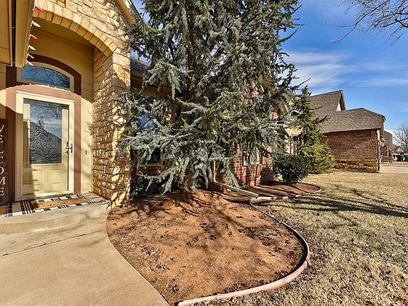 2nd image of 4817 SW 126th St