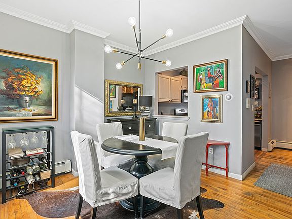 4th image of 1273 Union Ave