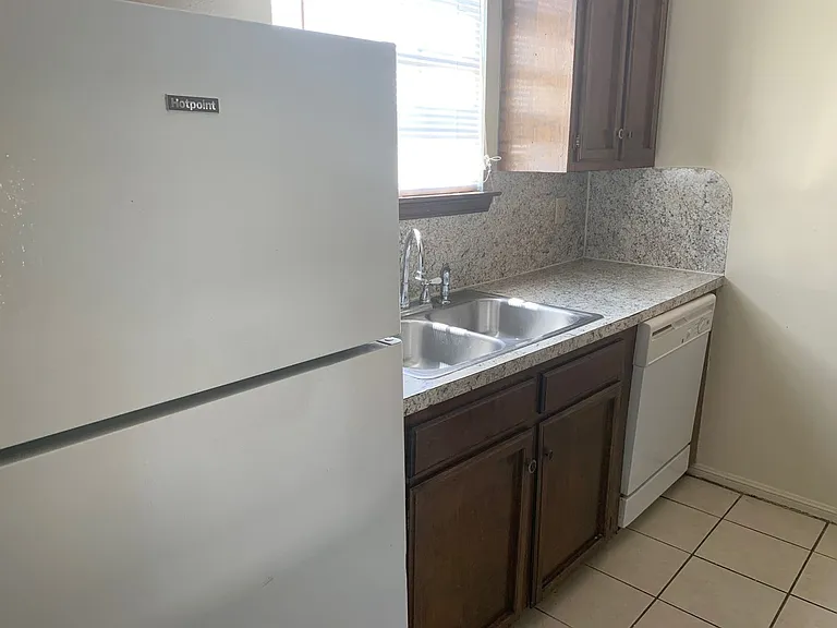 8150 Bayou Fountain Ave — Photo 5