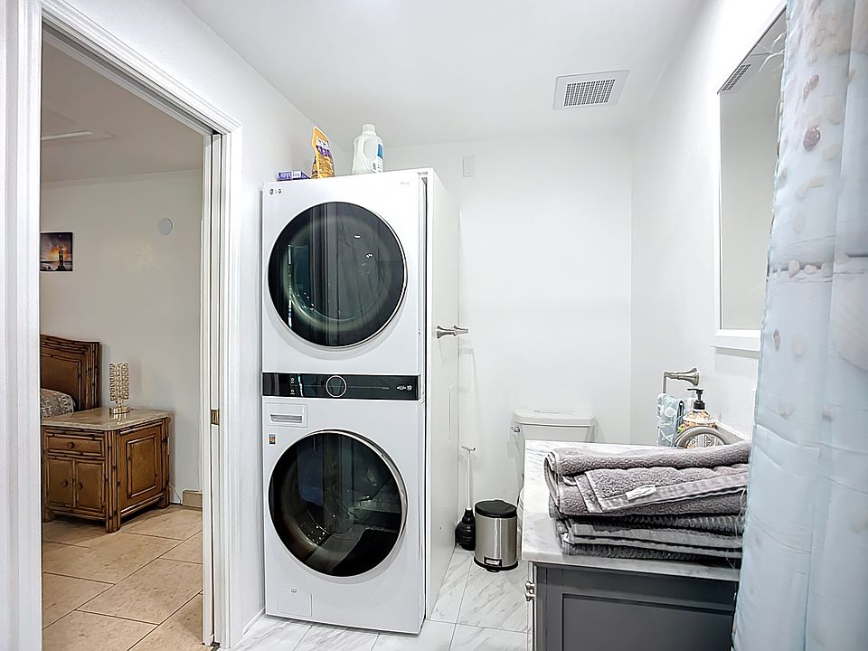 1st image of 3604 Piper Pl