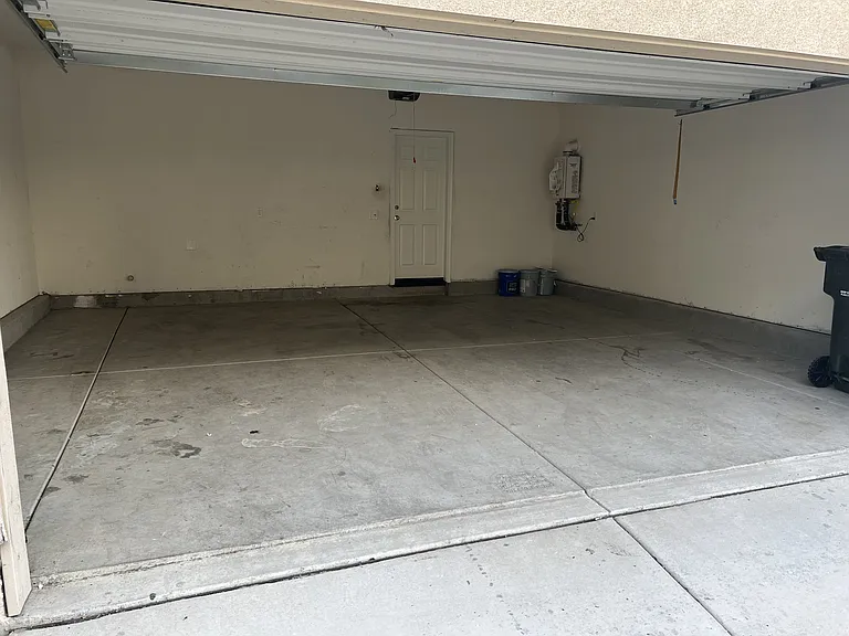 3911 Streamline St — Photo 25