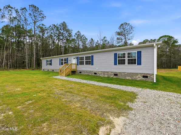 1908 Rooks Road, Atkinson, NC 28421