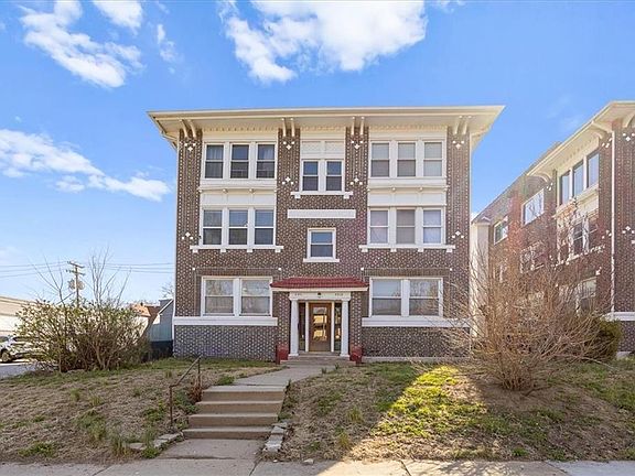 2nd image of 3311 Gillham Rd #2N