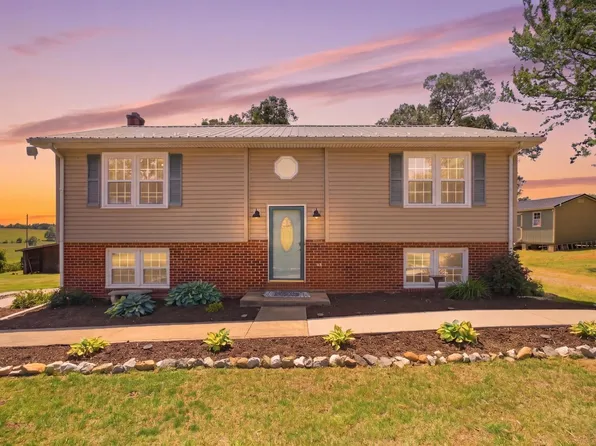 935 Turkey Mountain Rd, Amherst, VA 24521