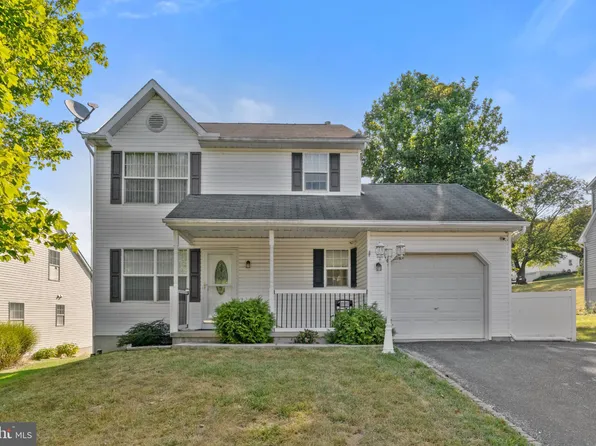 732 Blossom Hill Ln, Dallastown, PA 17313