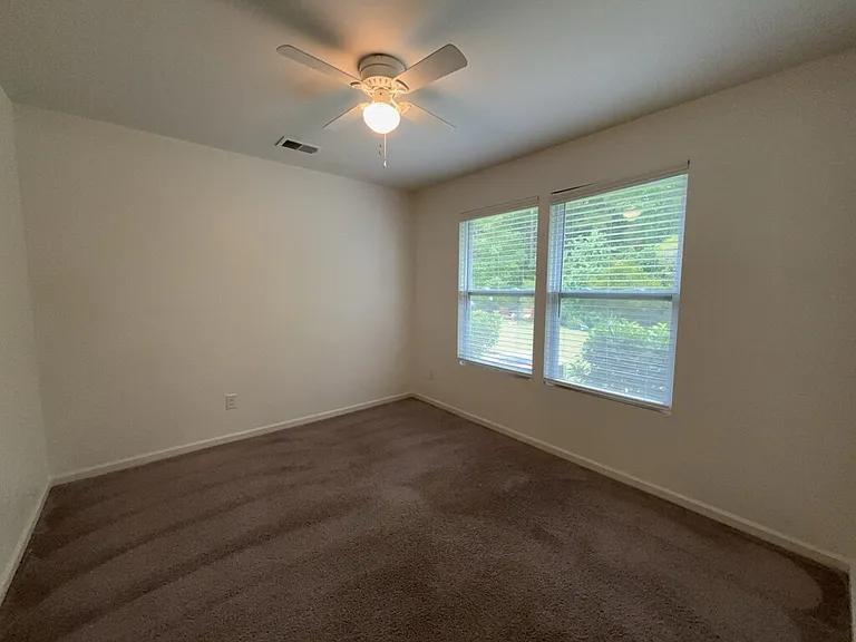114 Rockingham Way — Photo 9