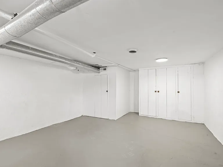 2306 N Franklin St — Photo 16