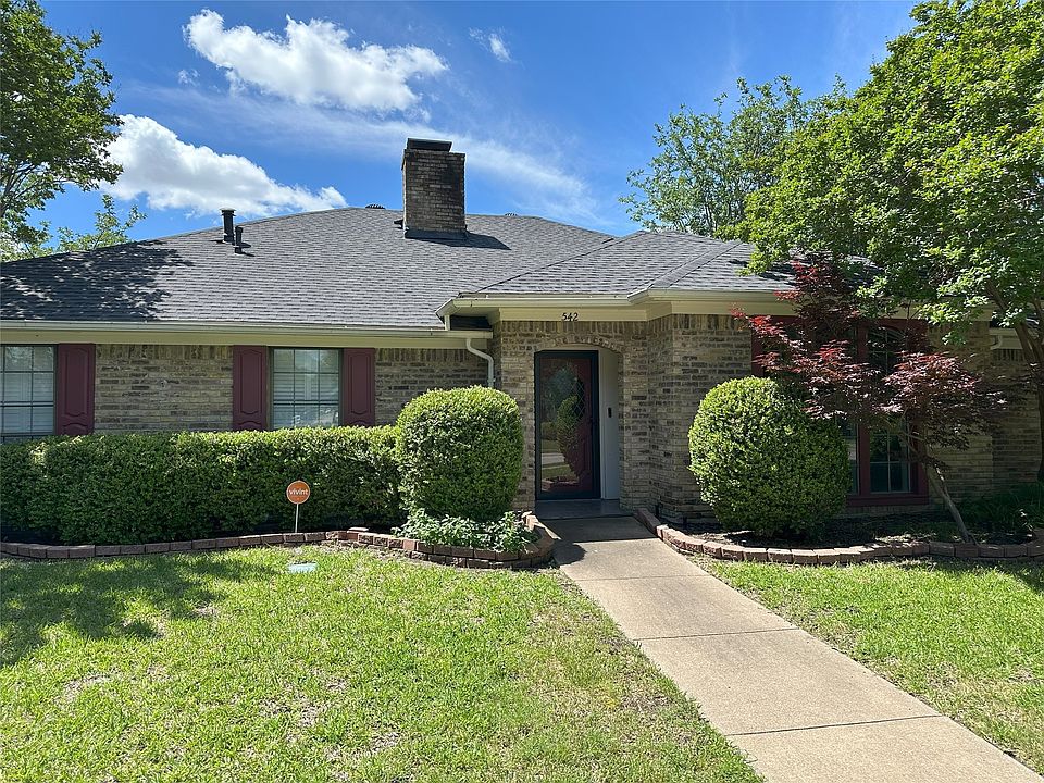 1st image of 542 Brookfield Dr