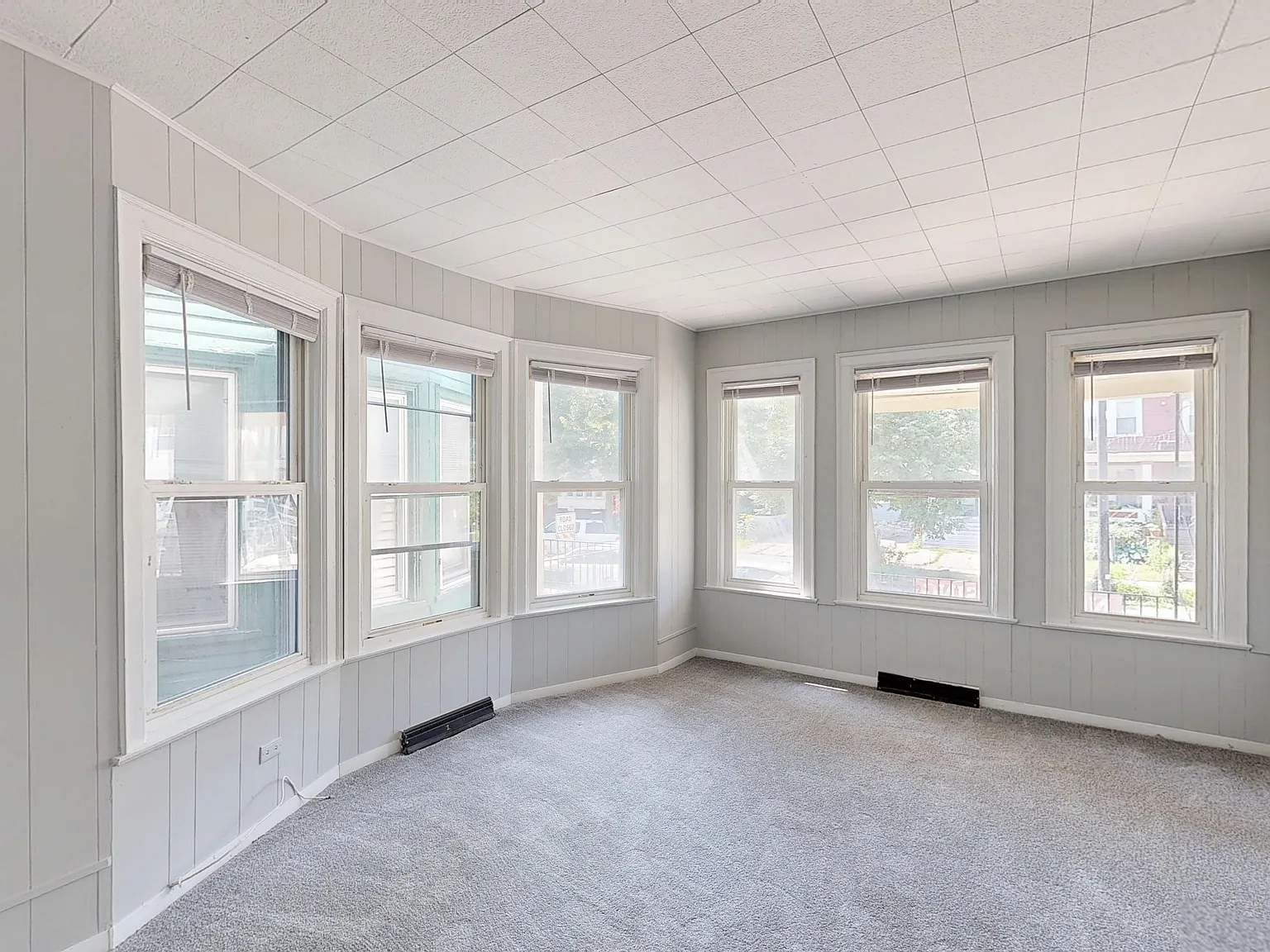 4 bed, 1000 sqft, $1,680 — Photo 4