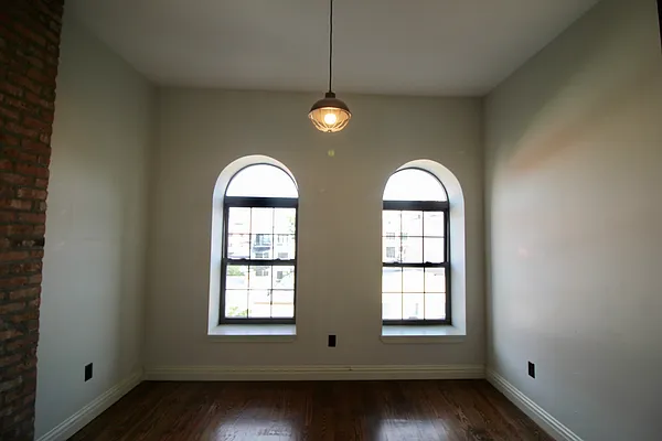 Rented by Hagstrom Management Inc | media 16