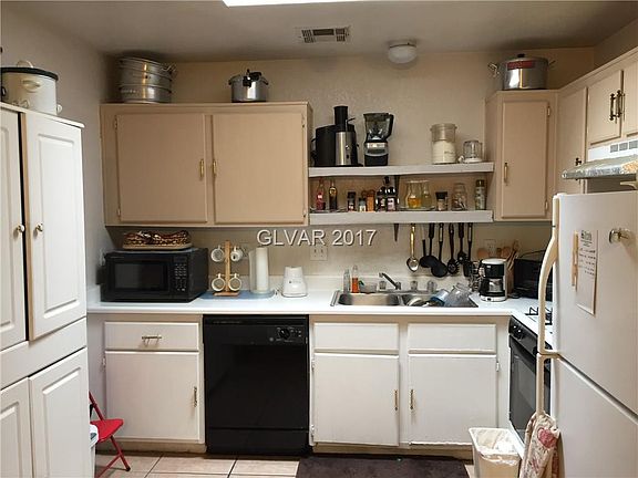 4th image of 2132 Velvet Hill Ave