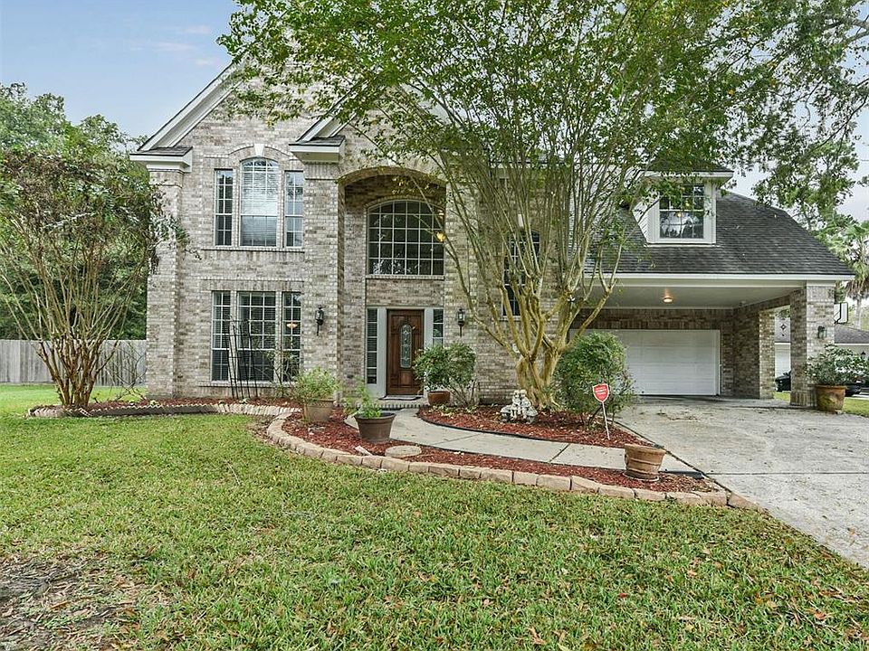 1st image of 2905 Park Lane Dr