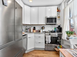 910 S 10th St APT 3, Philadelphia, PA 19147