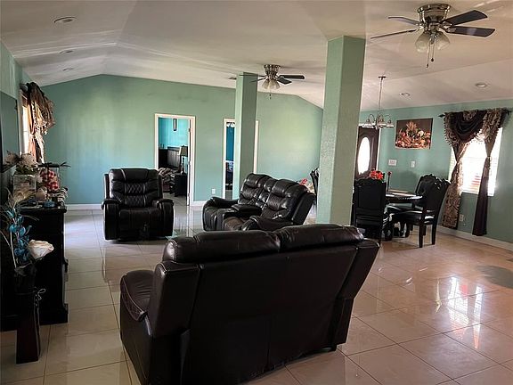 5th image of 411 County Road 4284